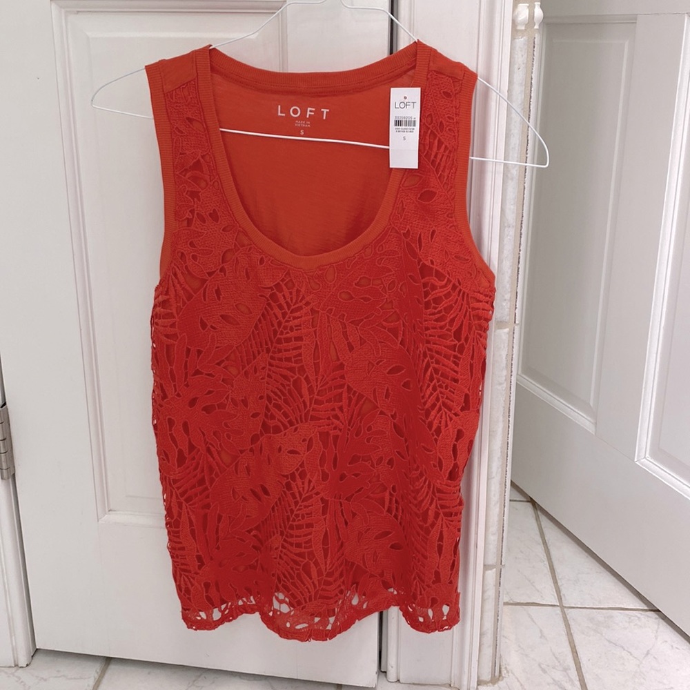 NWT loft size small tank with lace accent